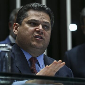 Contrário ao “liberou geral”, Alcolumbre constrói anistia “meio termo”