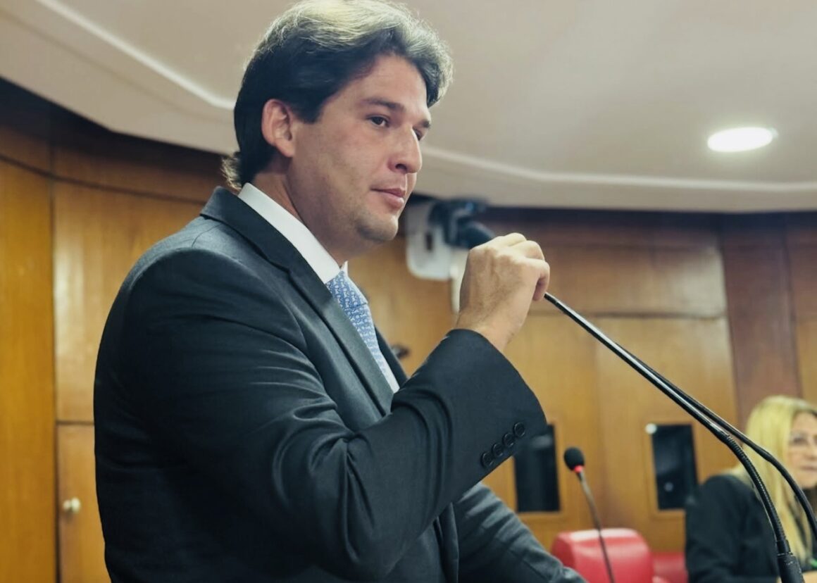 O que fará o líder Milanez Neto se Cícero Lucena ingressar no MDB?