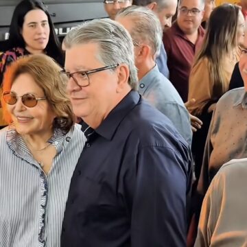 Para não assistir a um repeteco de 2022, João Azevêdo endurece tom