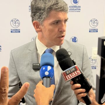 Tovar ainda não bota fé que Cícero esteja mesmo nas oposições