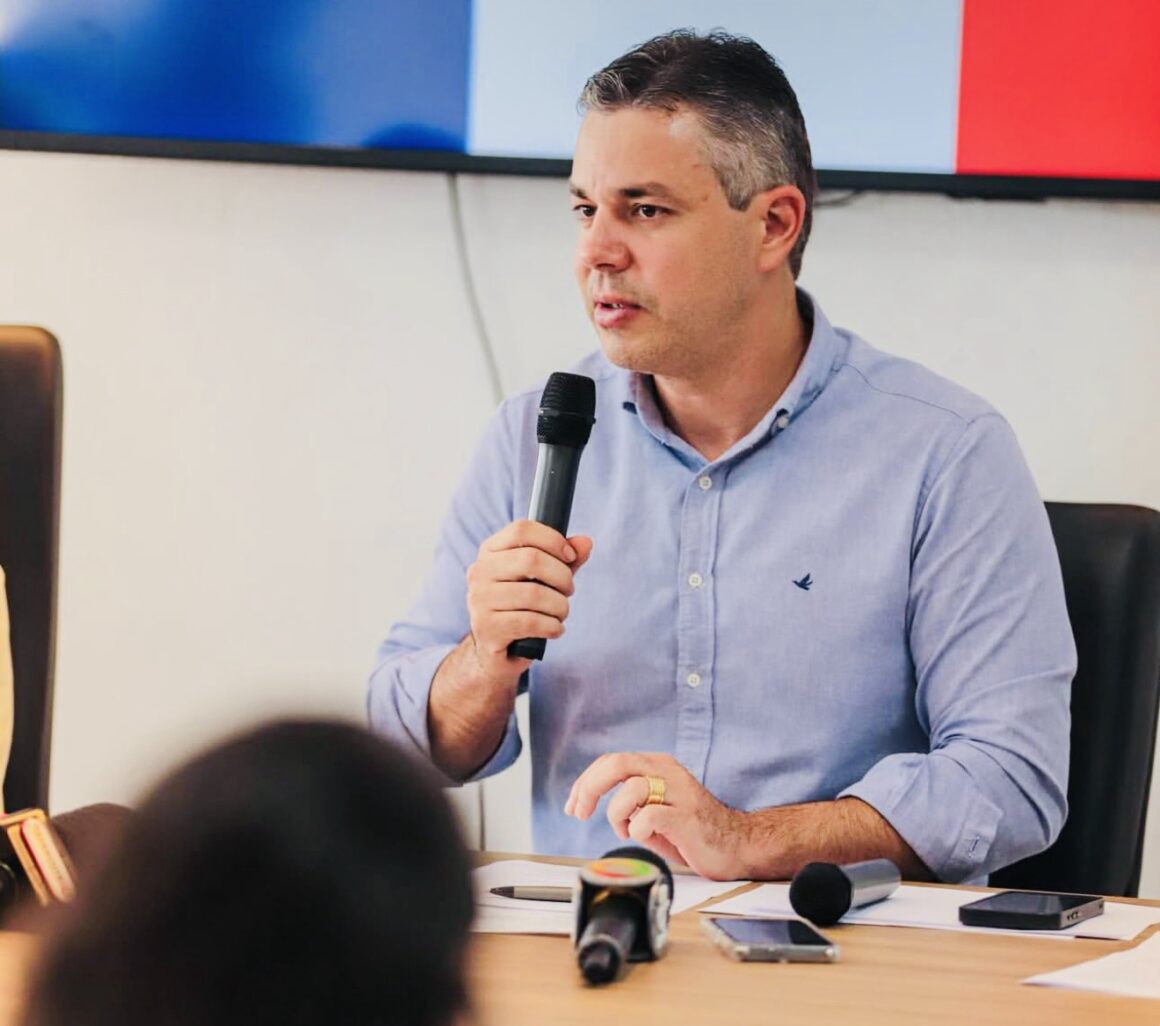 Prefeito de Cabedelo convoca novos concursados da Saúde