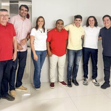 Tovar já é MDB? Pela foto, parece que escolheu onde estará em 2026