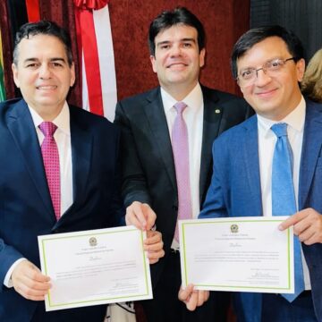 Após exonerações e saída do SD da base de Cícero, secretário entrega cargo