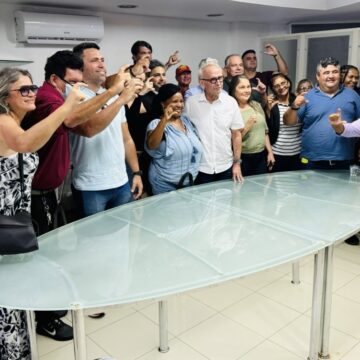 E haja “Solidariedade”, com direito a canetada, réplica e tréplica