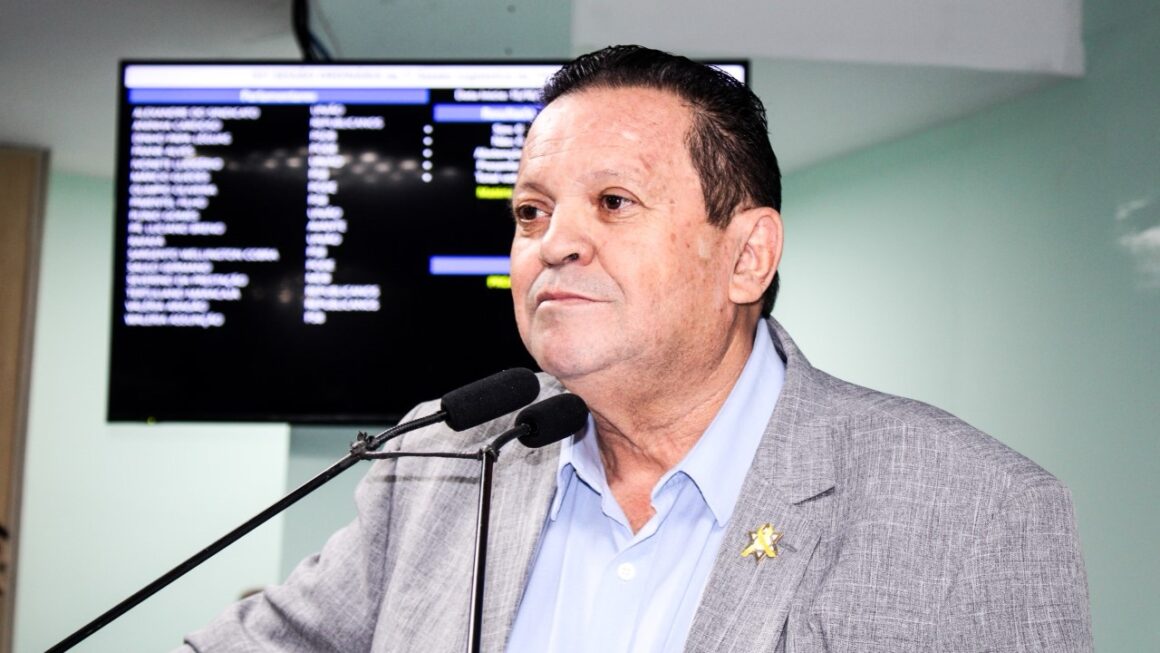 Alexandre do Sindicato critica governador e Olímpio dispara: “dor de cotovelo”