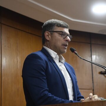 Vitor Hugo e o discurso pobre de que não se deve ajudar pessoas em situação de rua