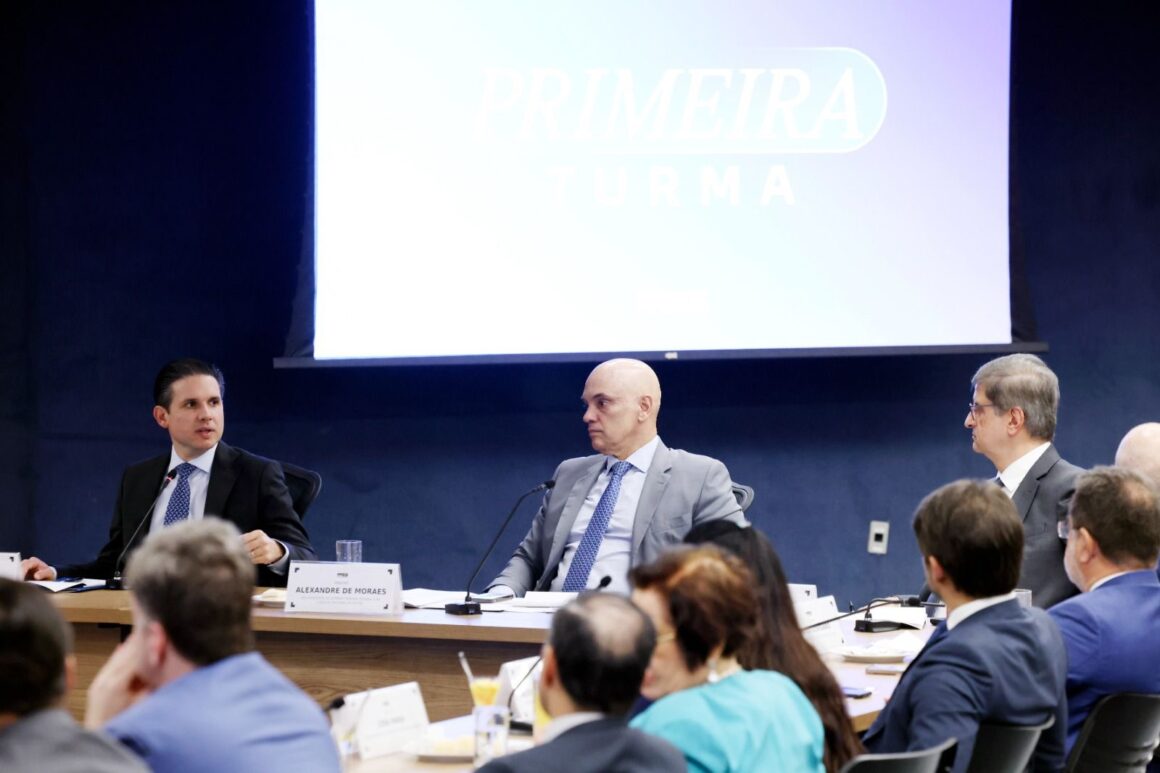 Hugo Motta participa de reunião no STF sobre Segurança Pública