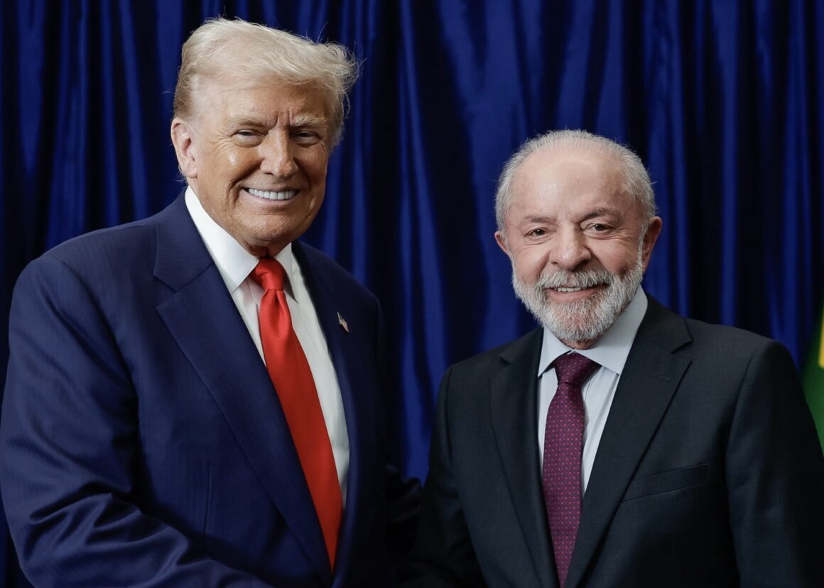 Efeito “química”: Trump anuncia redução de tarifas de produtos brasileiros