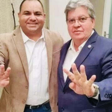 Suplente Marcelo da Torre entrega cargos na gestão Cícero Lucena