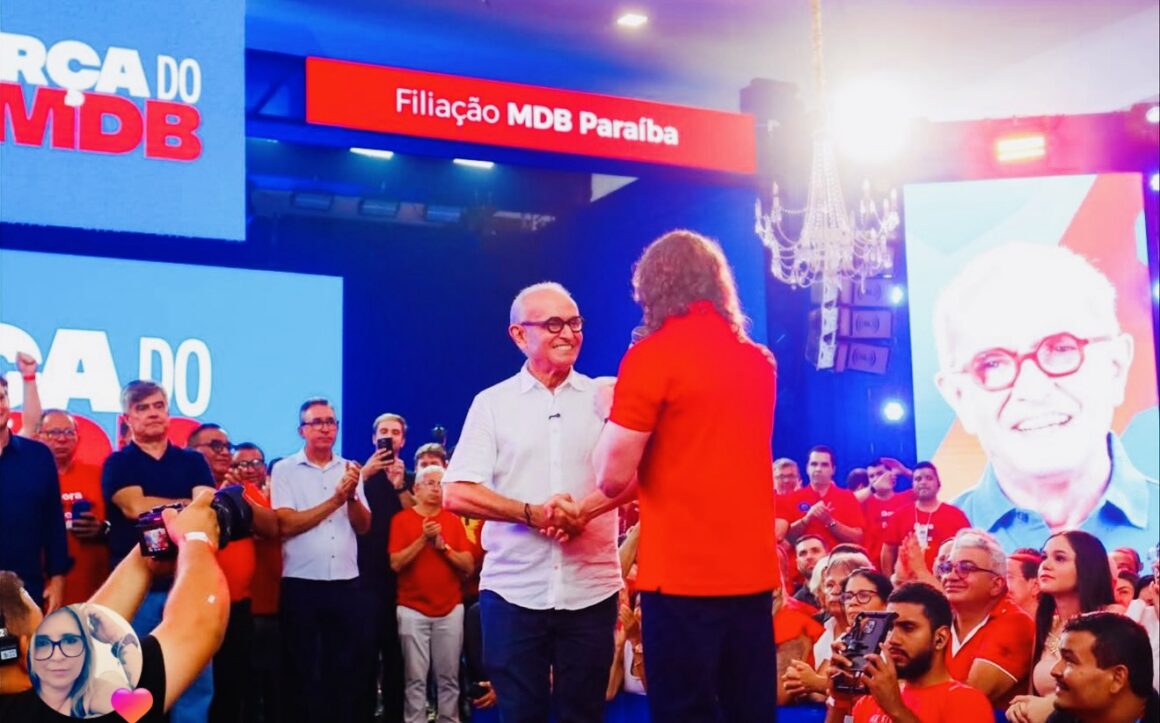 Cícero chega ao MDB, mas chamou a atenção a ausência da “base” de apoio