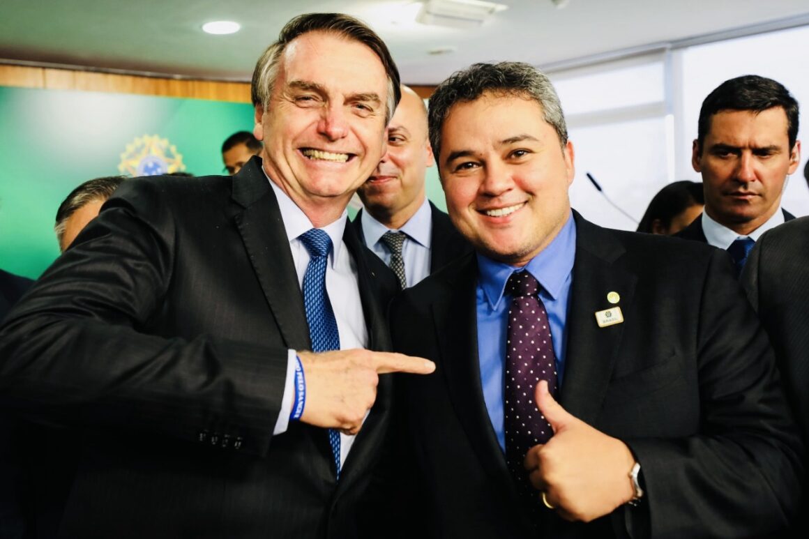 Efraim critica prisão de Bolsonaro e se solidariza com a família