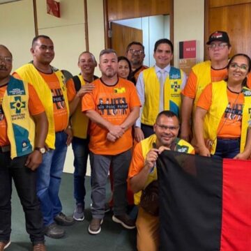 Murilo Galdino garante urgência para projeto que beneficia agentes de saúde e de endemias