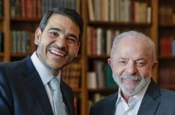 Alcolumbre se irrita com Lula e adia sabatina de Messias para o STF
