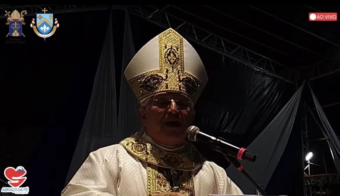 O “breu” da gestão de Campina não poupou nem Nossa Senhora