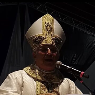 O “breu” da gestão de Campina não poupou nem Nossa Senhora