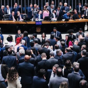 Cinco paraibanos não votam por anistia reduzida; fator 2026 influenciou?