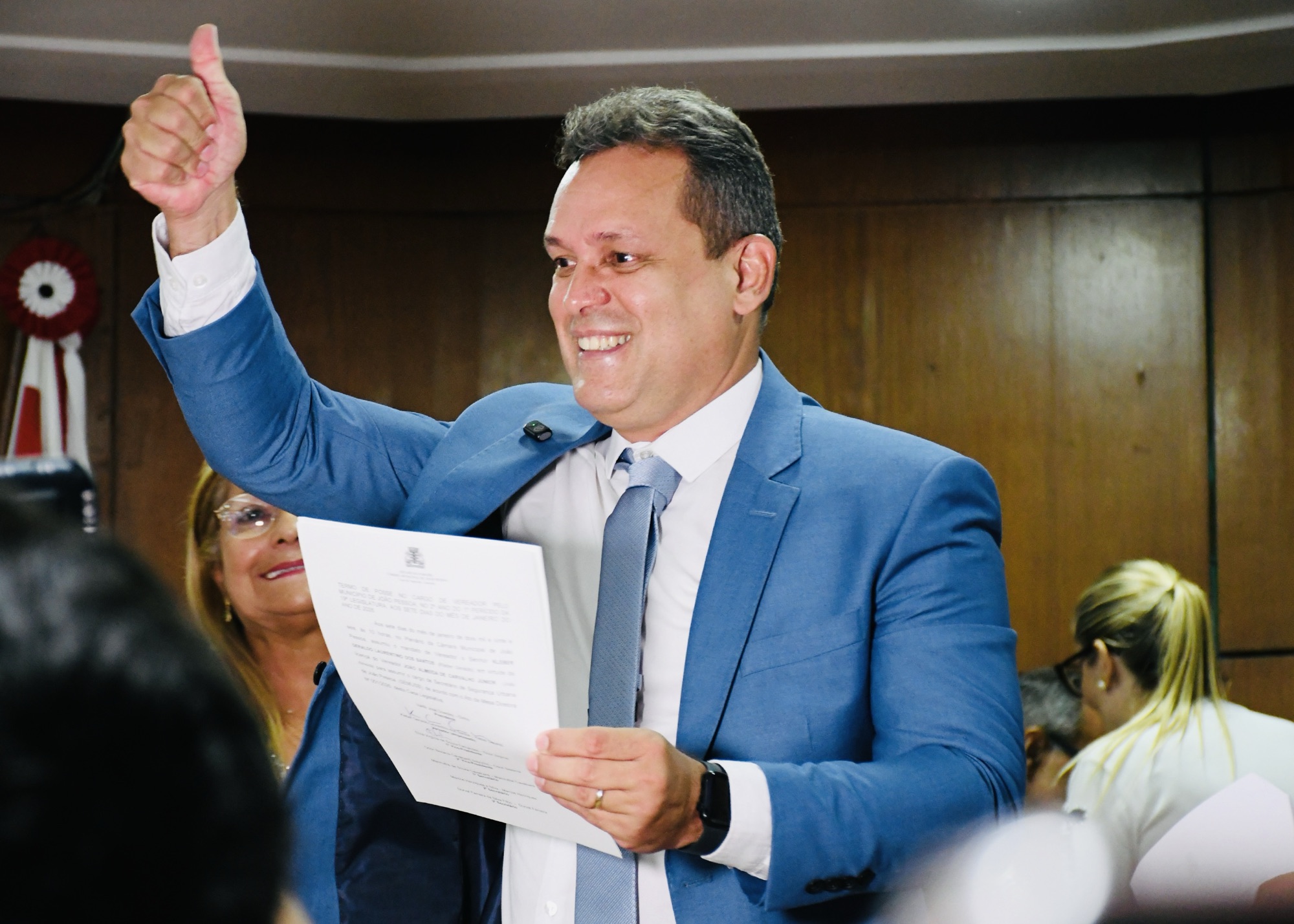 Kleber Geraldo toma posse na CMJP e se posiciona pró-Cicero