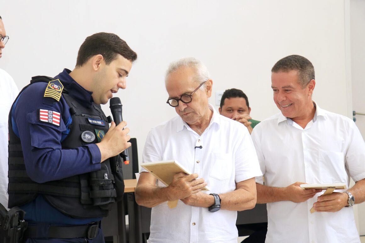 Cícero anuncia aumento de mais de 8% para guardas civis metropolitanos de João Pessoa