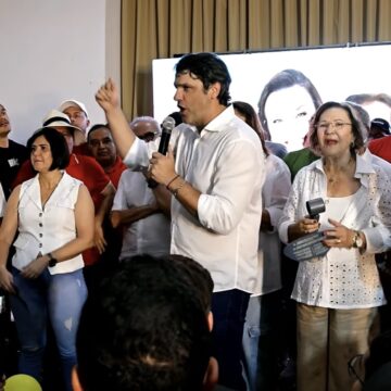 Léo Bezerra foi o fiel da balança no apoio de Léa e Camila a Cícero