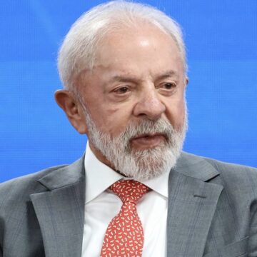 Piso do magistério tem reajuste de 5,4% e vai a R$ 5,1 mil em 2026