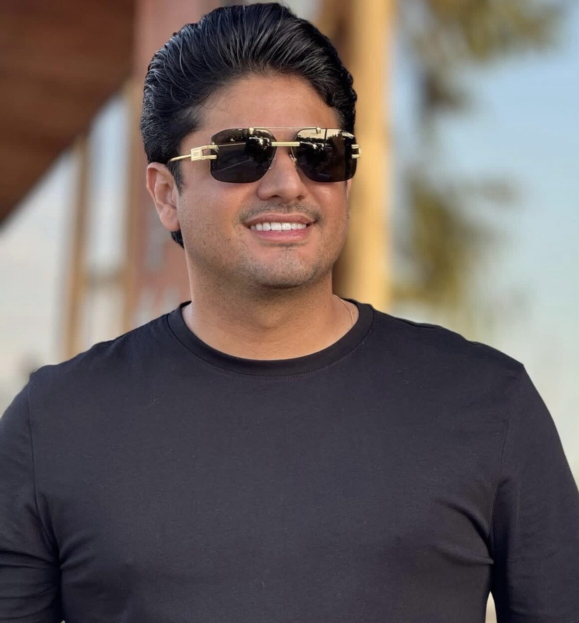 Justiça decreta prisão de cantor, acusado de agredir a esposa