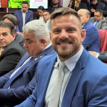 Tarcísio Jardim deixa a base de Cícero e vai assumir mandato na ALPB