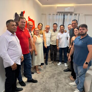 Com articulação de Fábio Ramalho, grupo de oposição de Olivedo fecha apoio a Cícero