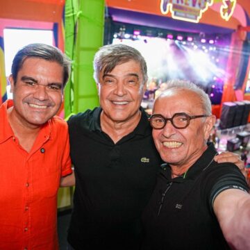 Wellington Roberto reaparece no Sertão ao lado de Cícero Lucena