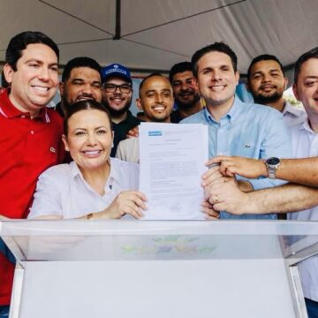 Tacyana Leitão assina ordem de serviço para maior ação asfáltica da história de Bayeux