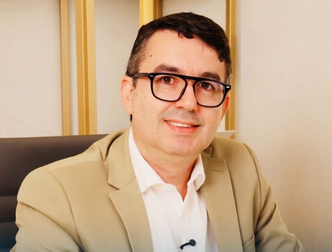 João Azevêdo nomeia o médico Cicero Ludgero para a PB Saúde