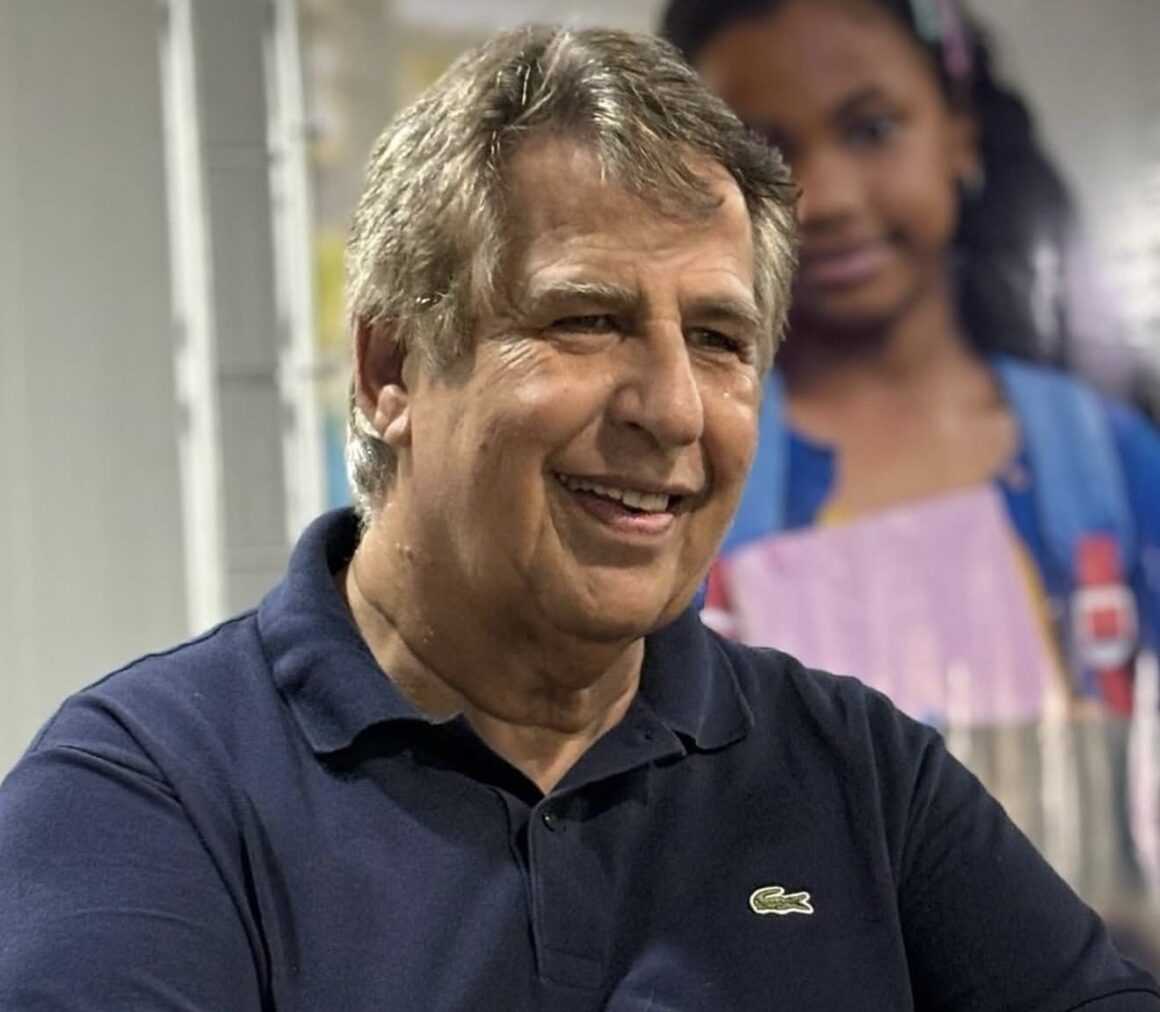 Domiciano confirma que seguirá com Lucas e anúncio acontecerá nos próximos dias
