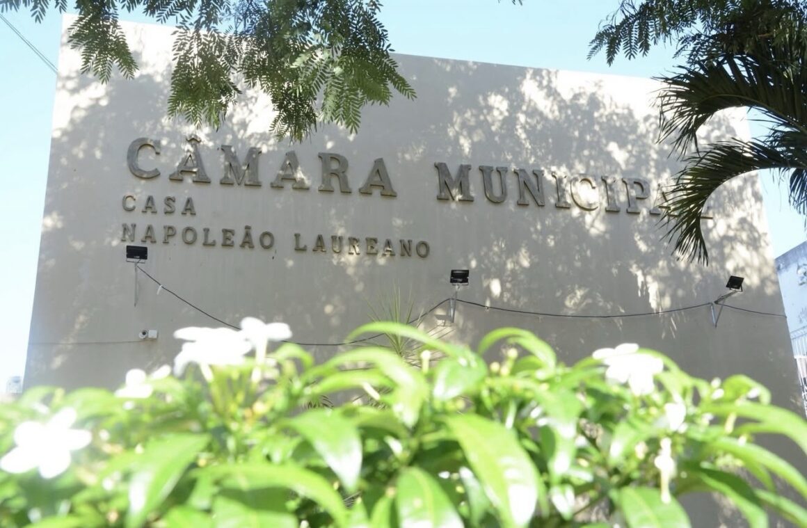 Câmara de JP inicia 2026 com duas bancadas e uma em formação