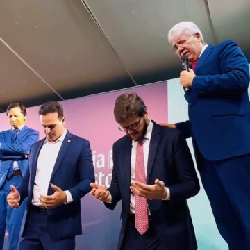 Abraço entre Lucas e Bruno chama a atenção, mas nem deveria