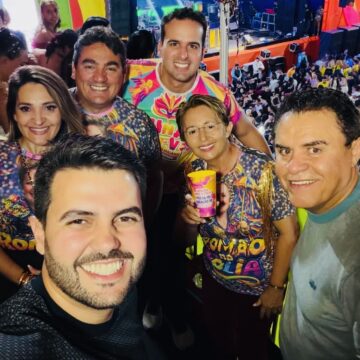 Em Uiraúna, prefeita se divide entre dois federais, mas crava nome ao governo