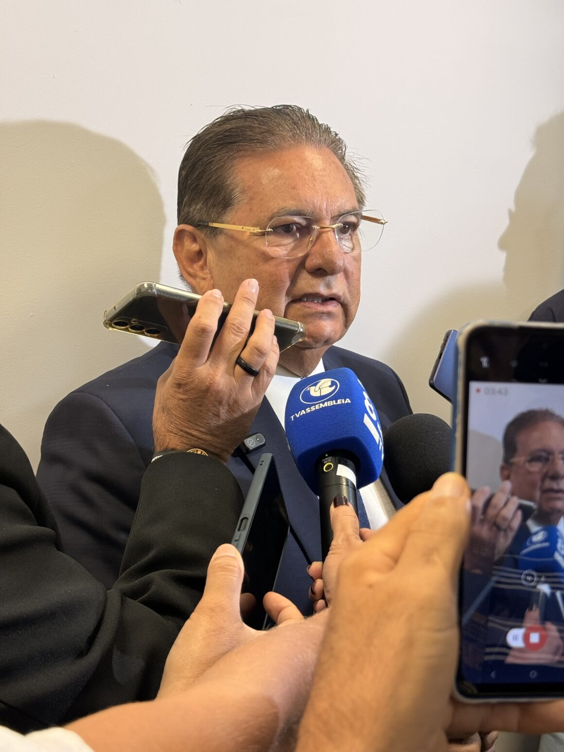 Adriano Galdino afirma que não concorrerá à vaga de conselheiro do TCE-PB