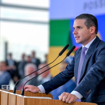 Senado aprova criação do IF do Sertão e Hugo Motta comemora