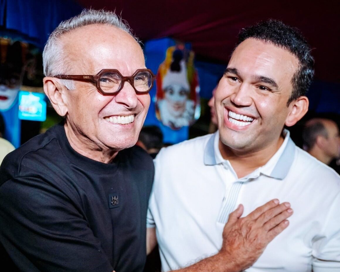 Jhony Bezerra fica com Cícero, mas terá que explicar ao eleitor a mudança