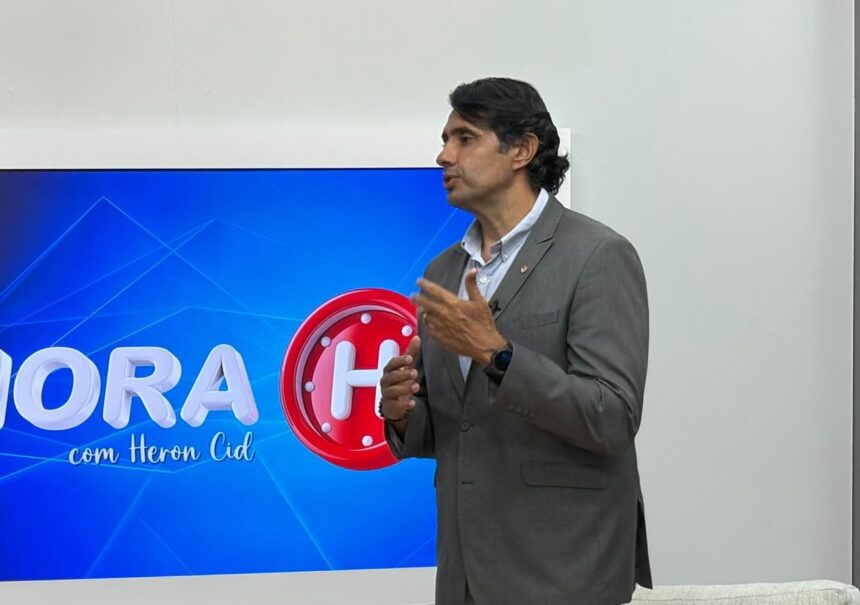 André Gadelha diz que candidatura ao Senado não será “nem esquerda, nem direita”