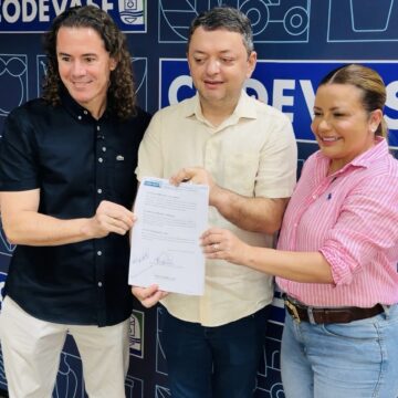 Prefeita de Bayeux assina ordem de serviço de quase R$ 2 mi para pavimentação