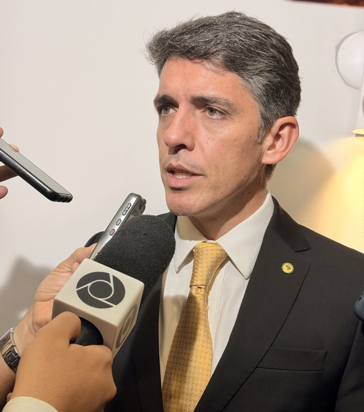 Base de Cícero até tem nomes a vice, mas que precisam ser convencidos