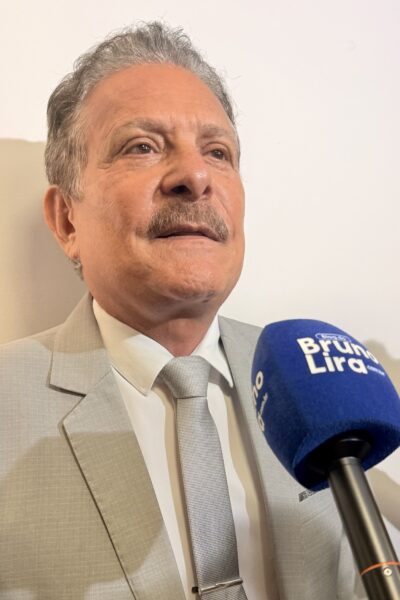 Com 8 mandatos, Tião se “aposentará” da AL, mas disputa à Câmara está no radar.