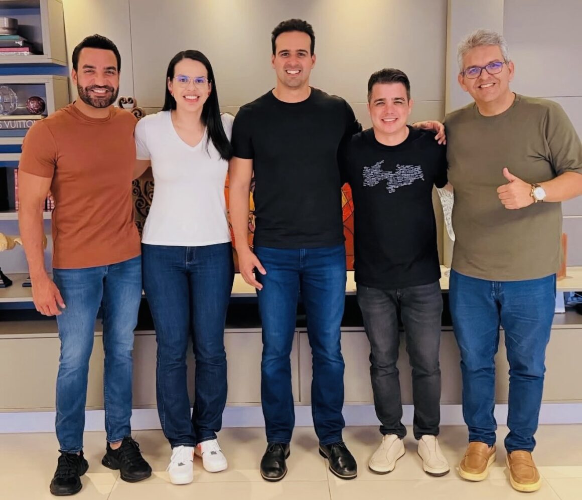 Cotada para vice, Rafaela Camaraense se reúne com Lucas Ribeiro