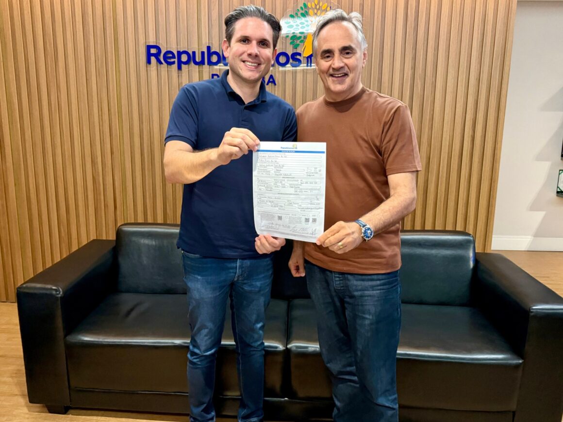 Luciano Cartaxo sai da esquerda para o Centro e desembarca no Republicanos