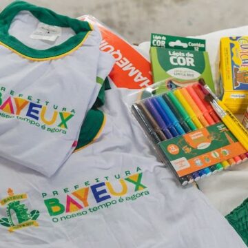 Prefeita Tacyana Leitão inicia entrega de kits escolares para quase 8 mil alunos de Bayeux