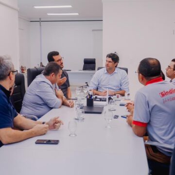 Leo Bezerra anuncia força-tarefa para garantir normalidade da coleta de lixo