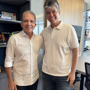 Ruy prestigia posse de Nabor e anuncia apoio à pré-candidatura do ex-prefeito ao Senado