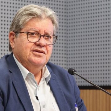 João Azevêdo reunirá pré-candidatos do PSB nesta quinta-feira