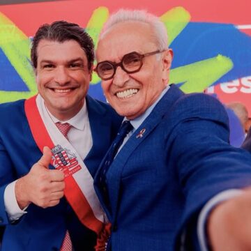 Leo fala em continuar projeto de Cícero, agradece a João Azevêdo e acena a Lucas