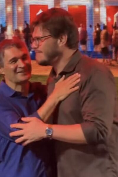 img_8969.jpg Bruno e Romero querem dançar forró juntos, sabendo que estarão em palanques separados