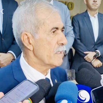 Prefeito interino de Cabedelo exonera citados na Operação Cítrico